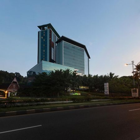 Panbil Residence Serviced Apartment Batam Екстер'єр фото