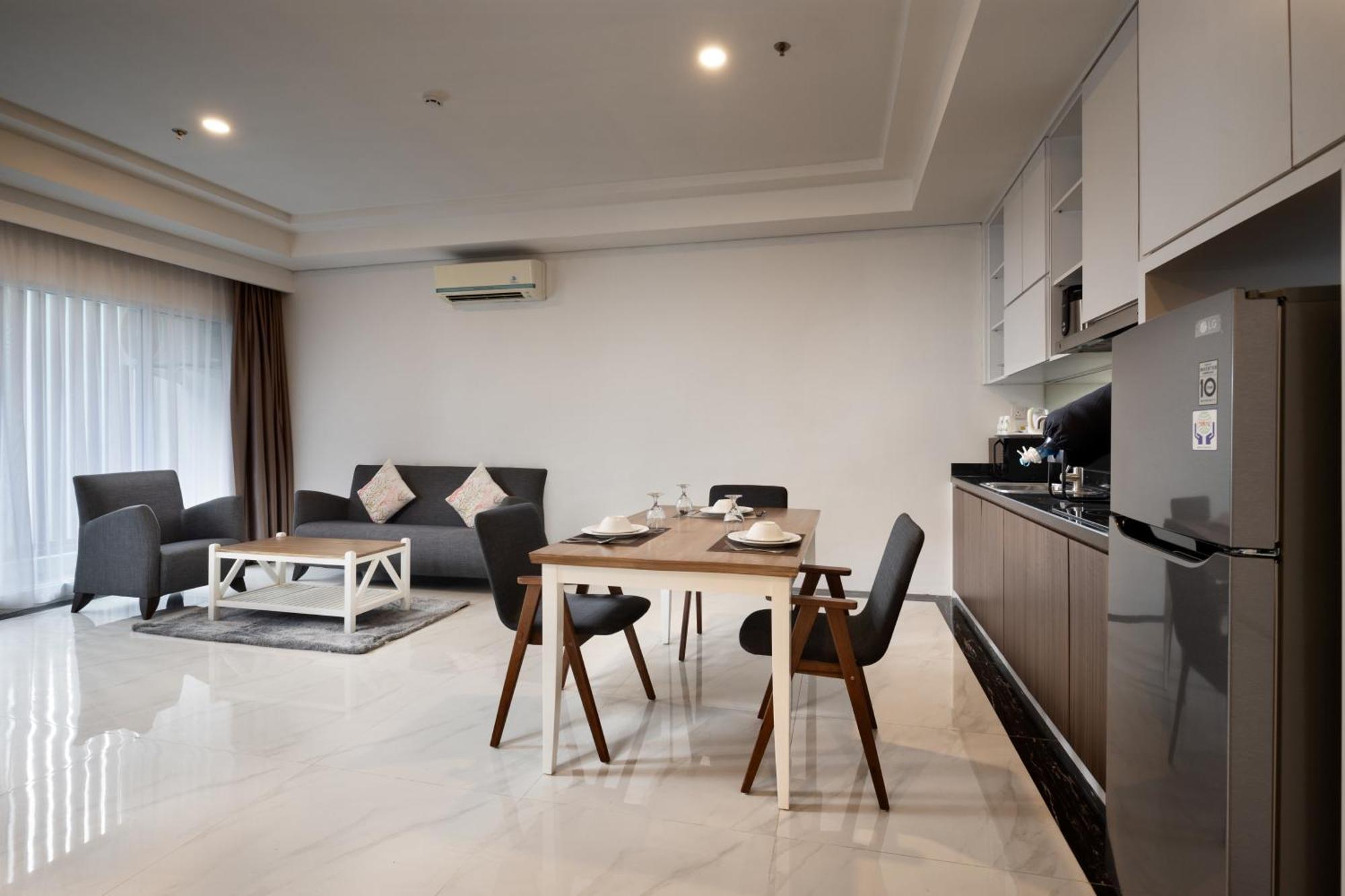 Panbil Residence Serviced Apartment Batam Екстер'єр фото